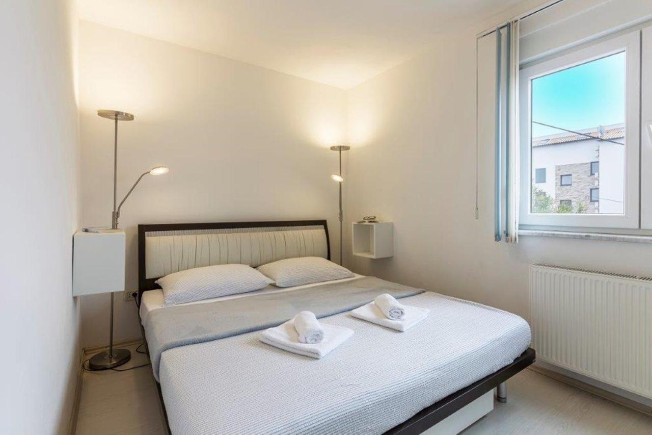 Apartment Dubravka Near The Sandy Beach 梅杜林 外观 照片
