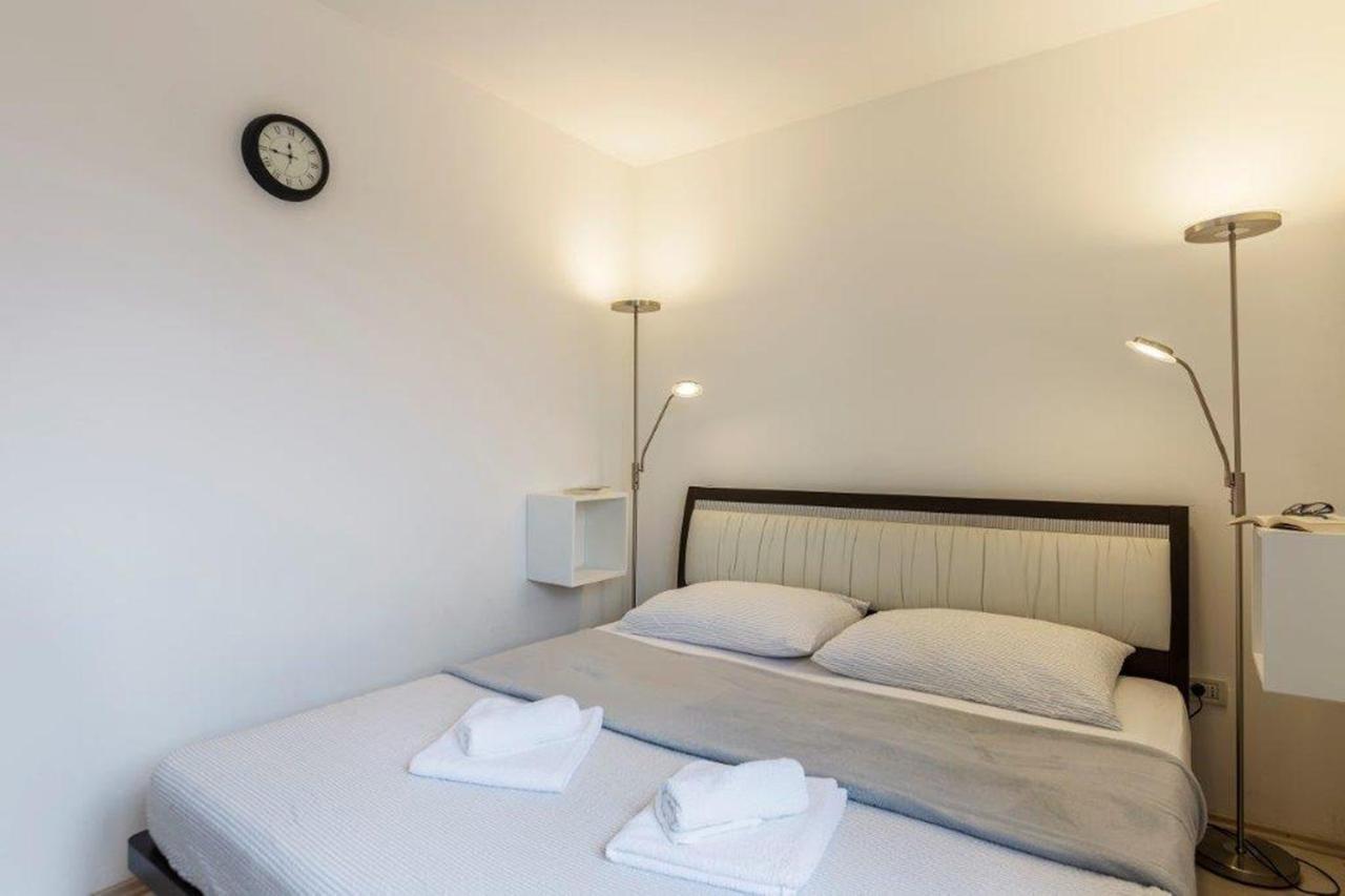 Apartment Dubravka Near The Sandy Beach 梅杜林 外观 照片