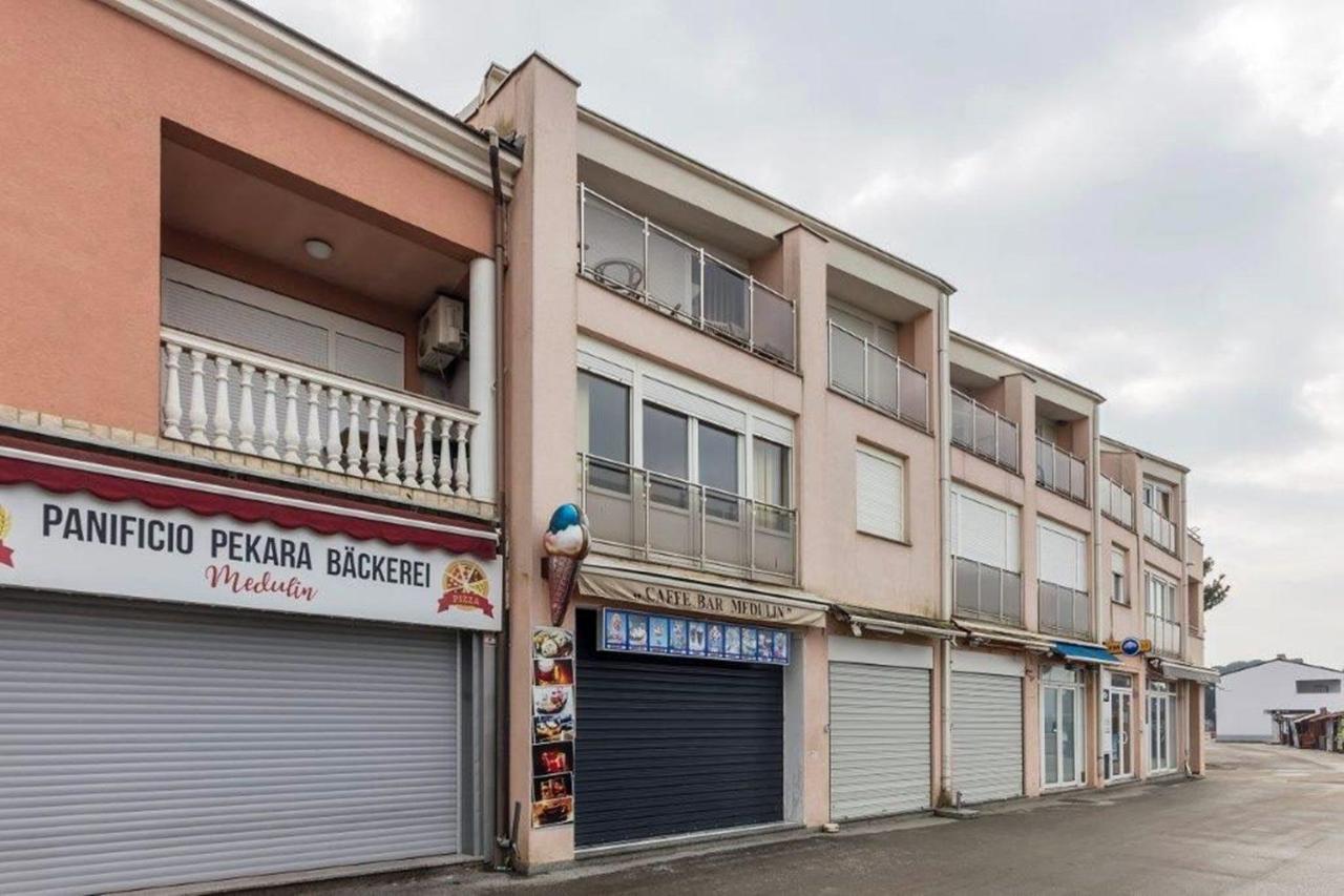 Apartment Dubravka Near The Sandy Beach 梅杜林 外观 照片