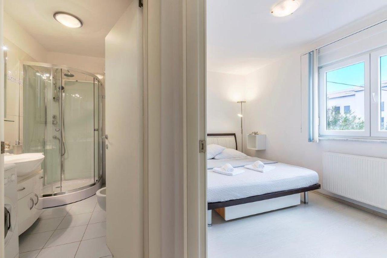 Apartment Dubravka Near The Sandy Beach 梅杜林 外观 照片